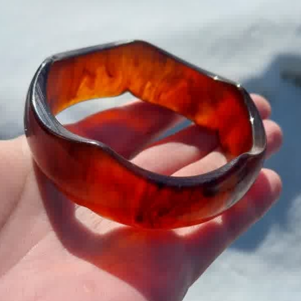 Vintage Bakelite Root-Beer Bangle Bracelet - Picture 9 of 9